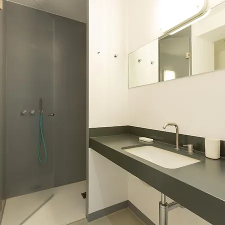 Porta Nuova Bright And Stylish Flat * Milan