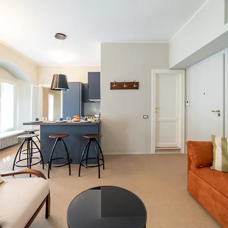 Luxury Brera , Apartament *