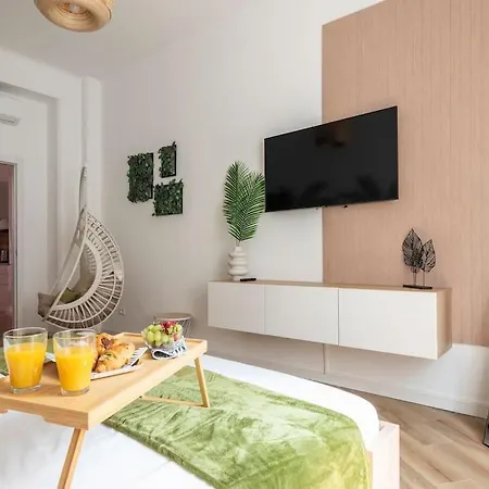 Apartmán New Jungle & Charming Flat - Zona De Angeli