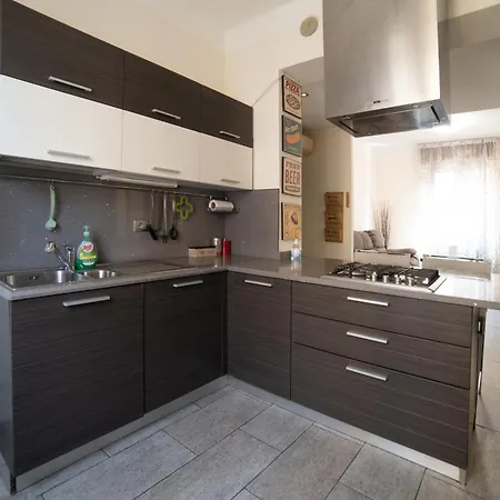 Apartment Stazione Centrale-centro, Spazioso E Elegante Apt *