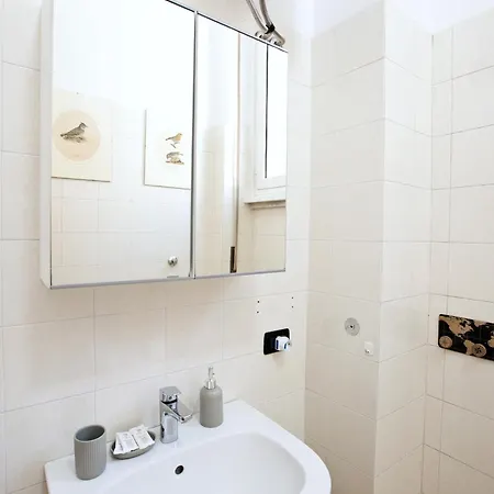 Bilocale A 400m Dalla Stazione Di Lambrate - Casa Abano Apartmán