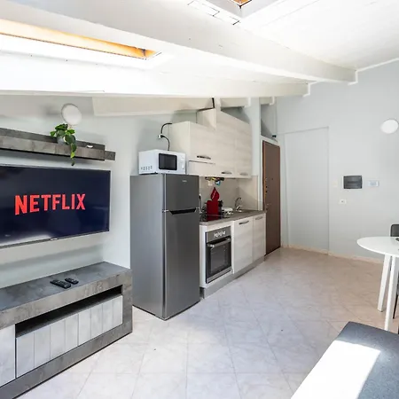 شقة Free Parking Tiny House Wifi Netflix 15 Minuti Dal Duomo ميلان