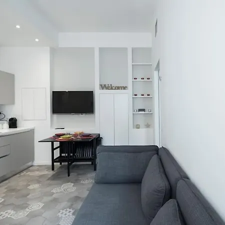 Nella Movida Di Isola-porta Nuova * Μιλάνο