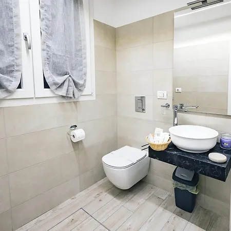 Loft La Sedia Rossa - Centro Storico *