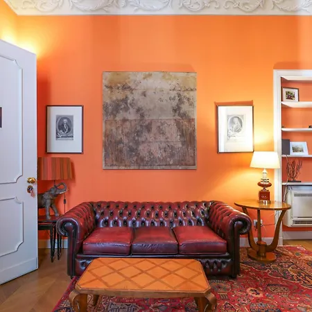 Prestige Boutique - Montenapoleone Milan