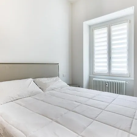 Apartment Pisani Milan