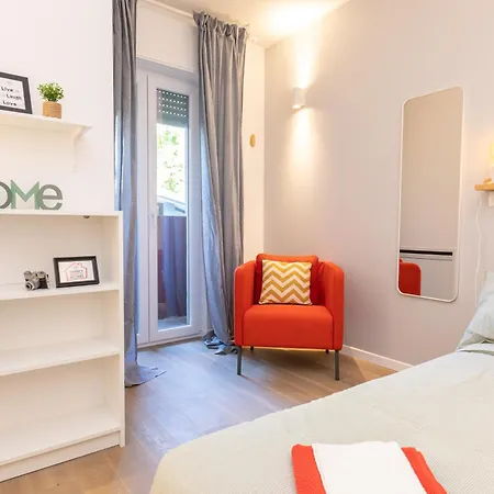 Joivy Contemporary In Historical Giambellino-lorenteggio Apartment
