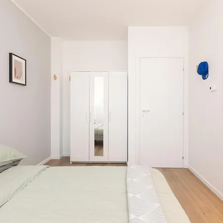 Joivy Contemporary In Historical Giambellino-lorenteggio Milan