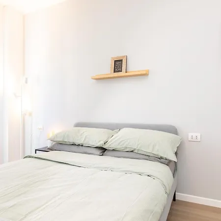 Apartment Joivy Contemporary In Historical Giambellino-lorenteggio *