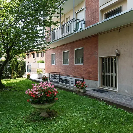 Apartment Duomo/linate Parcheggi Gratis E Tram Sotto Casa *