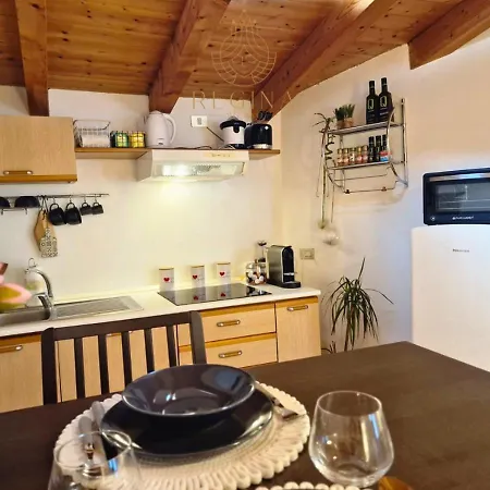 Regina In Porta Romana 1 Appartement *