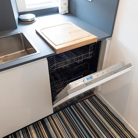 Elegante Bilocale In De Angeli - Piazzale Siena