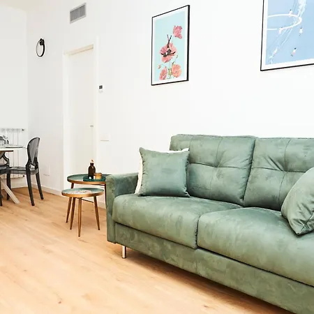 Urban Flats Modern Few Minuts From Duomo شقة ميلان