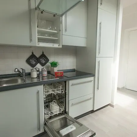 Just Urban - Impressive 1br Penthouse In Center - Metro M2 M4 Apartment *