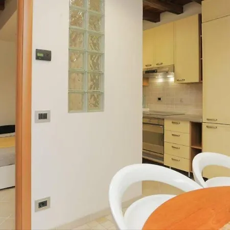 Chiesa Rossa-loft And Apartments-navigli Apartmán *