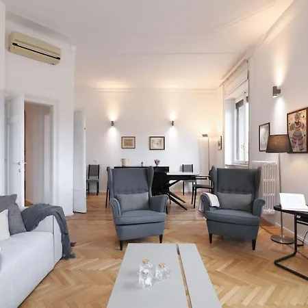 Contempora - Trilocale Podgora 10 * Milan