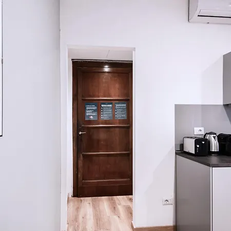 Apartment Easylife - Studio Con Balcone In Risorgimento