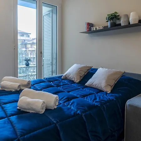 Daire Free Parking - Duomo Centro Modern - Private Gym - Metro *