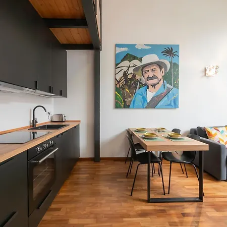 Xenia - Bright Loft In Bovisa Area Milan