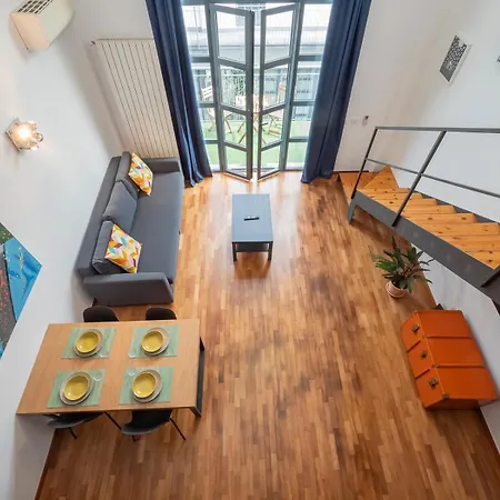 Xenia - Bright Loft In Bovisa Area Apartment Milan