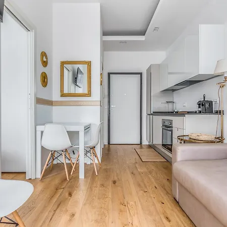 Vetra-parco Delle Basiliche 2 Pax- Wifi- Banfi 公寓