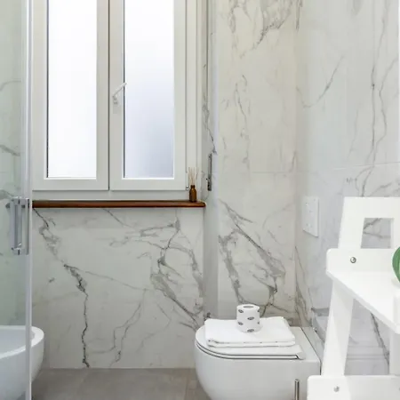 Urbanjungle - Centre With Balcony