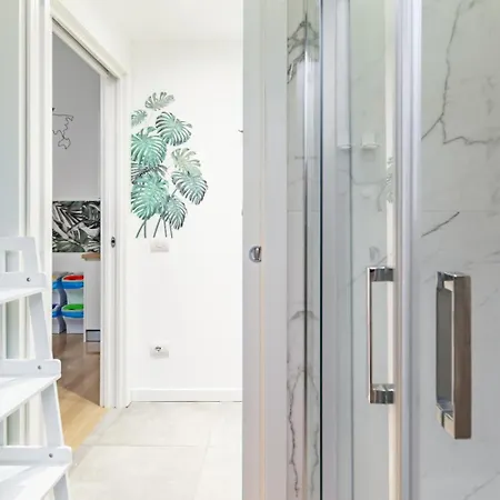 Urbanjungle - Centre With Balcony Апартаменты *