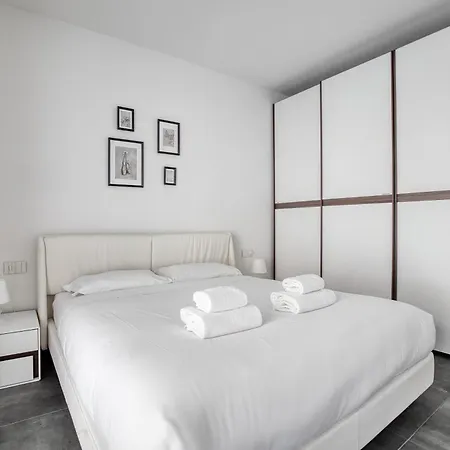 Apartamento Just Urban Stays - Moderno Bilocale Con Ampio Terrazzo - M4 Tolstoj Milão