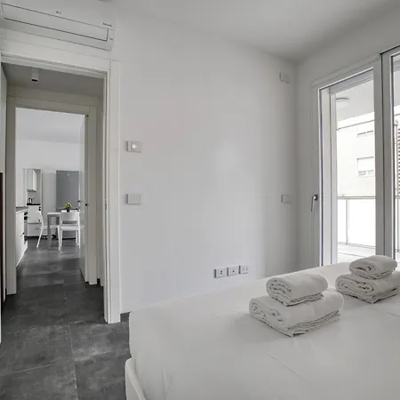 Just Urban - Modern 1br With Terrace - 10 Min M4 To Duomo *