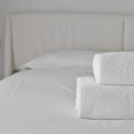 Just Urban Stays - Moderno Bilocale Con Ampio Terrazzo - M4 Tolstoj