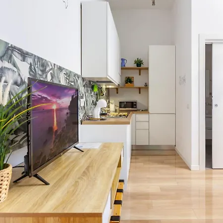 Urbanjungle - Centre With Balcony * Milan