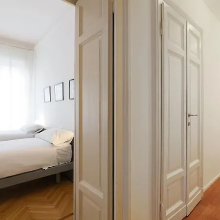 Contempora - Trilocale Podgora 10 Milan