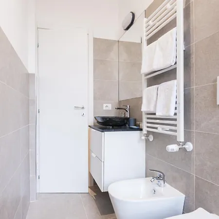 Easylife - Studio Con Balcone In Risorgimento Apartment *
