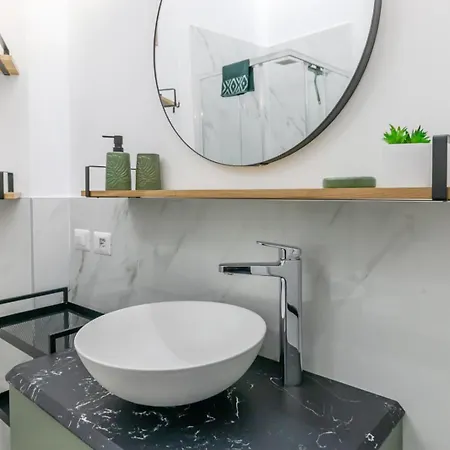 Urban Retreat Chic Industrial Loft In The Heart Of Apartmán