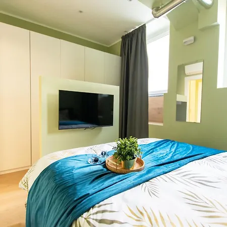 Daire Ihost Luxury-private Parking- Plana 1 Milano