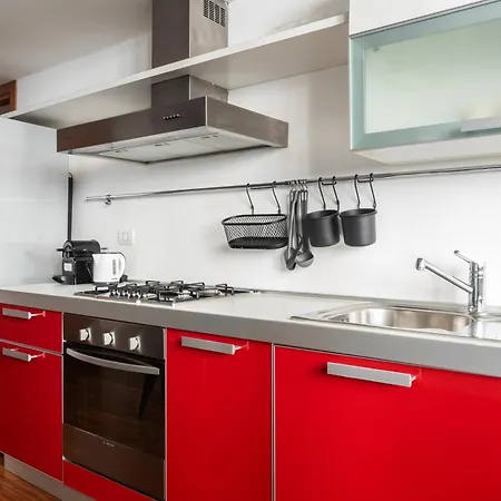 Apartment Modernita A Milano: Bilocale Con Balcone *