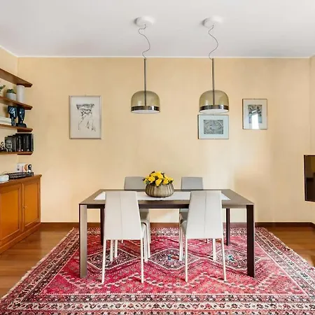 Elegant And Roomy * ميلان