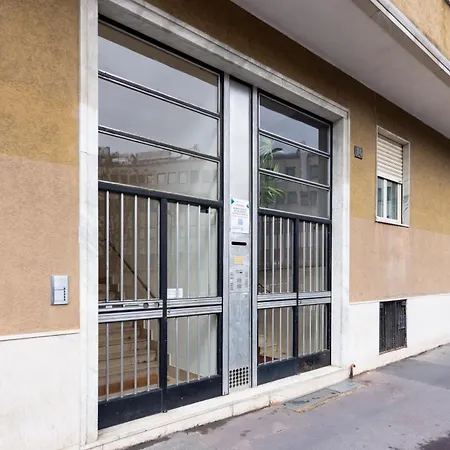 Ospitali - West Piccolo Nido Per Due Persone Ottimo X Partite O Concerti A San Siro Apartment *