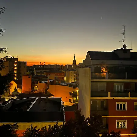 Elegant Blue Portello - Near Mico And Fiera Apartment