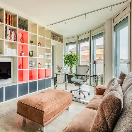 Porta Romana Micca 2 Pax-wi-fi *