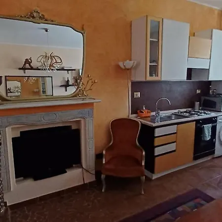 Gold House Stazione Apartment