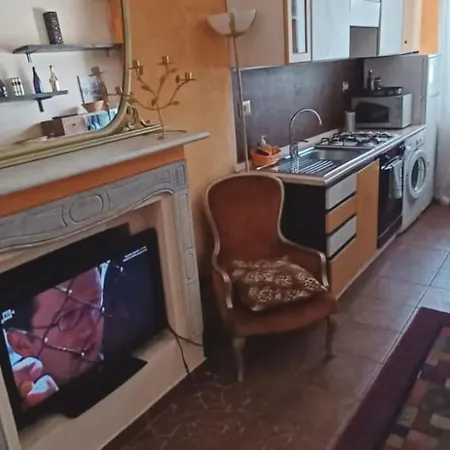 Gold House Stazione Apartment Mailand