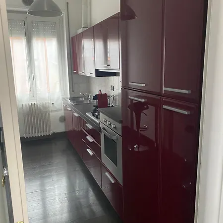 Appartement Sempione Red&silver