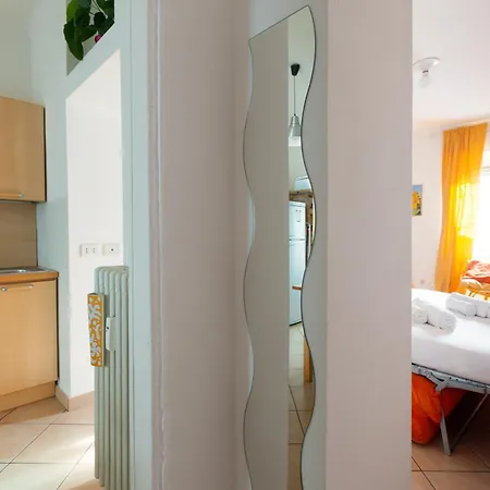 Guesthost - Porta Romana Luminoso Rifugio