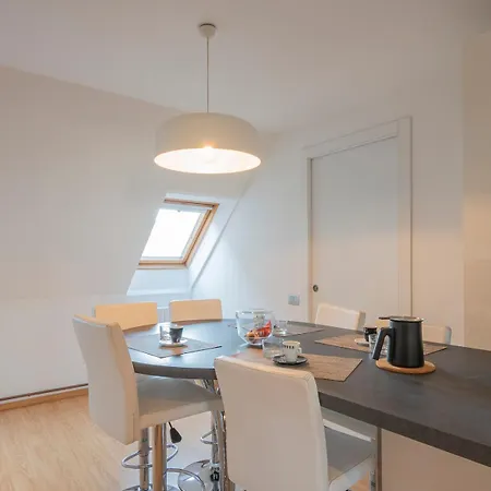 Xenia - Luxury & Elegant Penthouse In Life Apartman *