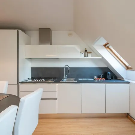 Xenia - Luxury & Elegant Penthouse In Life * Milaan