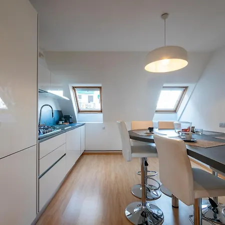 Apartman Xenia - Luxury & Elegant Penthouse In Life *