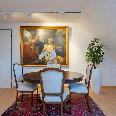 Apartman Xenia - Luxury & Elegant Penthouse In Life Milánó