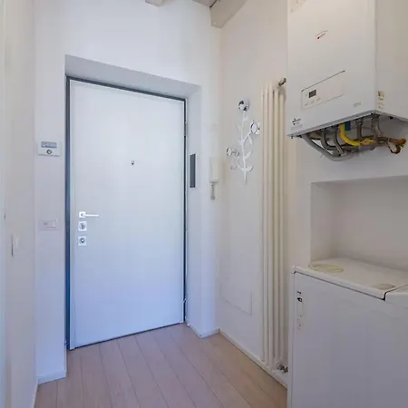 Apartment Youhosty - Via Palladio 2 *