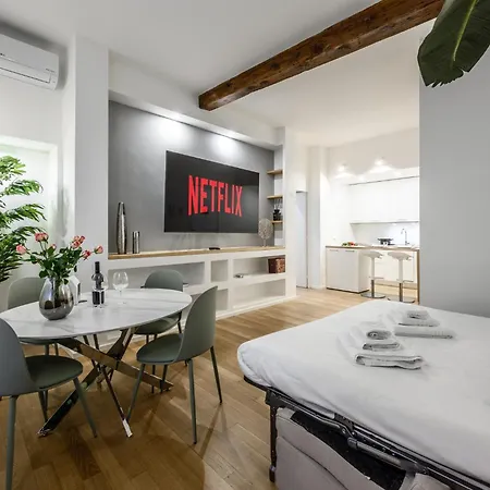Stylish Loft & Luxury In Duomo Brera Apartment *